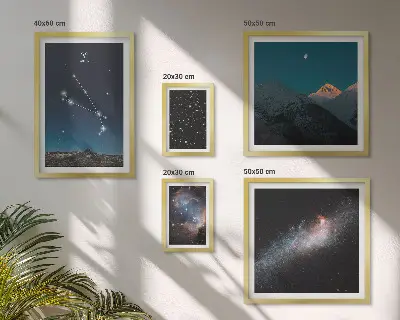 Conjunto de 5 quadros decorativos com estampas de visões cósmicas de galáxias