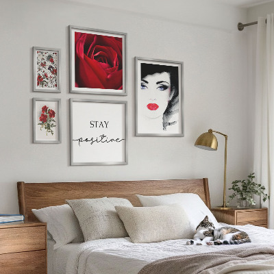Conjunto de 5 quadros decorativos Retratos de mulheres com flores em estilo vintage