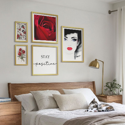 Conjunto de 5 quadros decorativos Retratos de mulheres com flores em estilo vintage