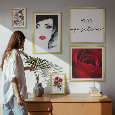 Conjunto de 5 quadros decorativos Retratos de mulheres com flores em estilo vintage