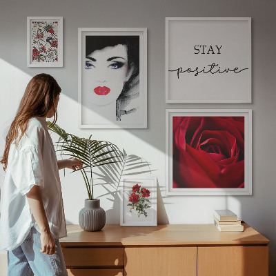 Conjunto de 5 quadros decorativos Retratos de mulheres com flores em estilo vintage