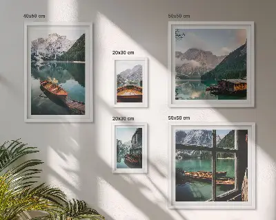 Conjunto de 5 quadros com moldura com paisagens de lagos, montanhas e barcos