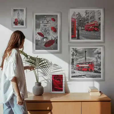 Conjunto de 5 quadros com moldura com motivos londrinos e detalhes em vermelho