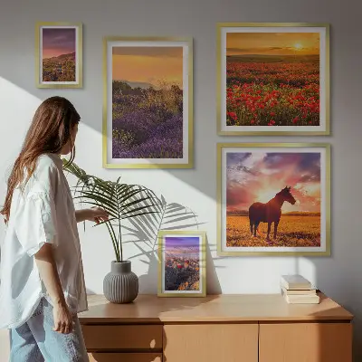 Conjunto de 5 quadros decorativos com paisagens da natureza cavalos e flores