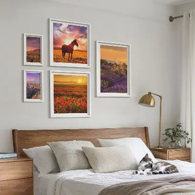 Conjunto de 5 quadros decorativos com paisagens da natureza cavalos e flores