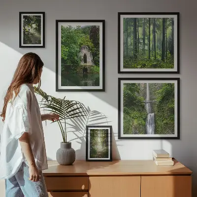 Galeria de parede com tema de florestas verdes e cachoeiras