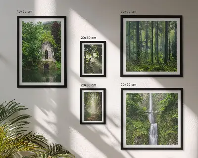 Galeria de parede com tema de florestas verdes e cachoeiras