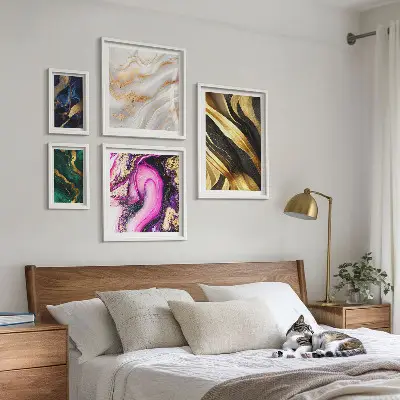 Conjunto de 5 quadros com moldura com estampas de padrões modernos abstratos