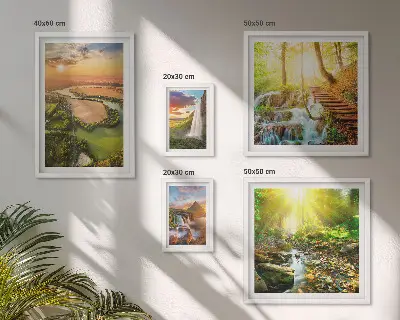 Conjunto de 5 quadros com moldura de paisagens com cachoeiras e vales