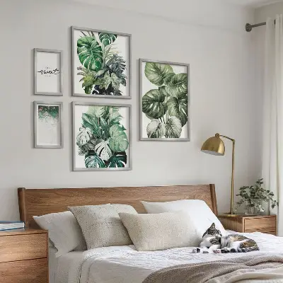Galeria de parede com motivos vegetais modernos
