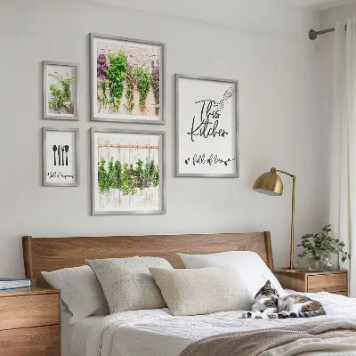 Conjunto de 5 quadros decorativos com inspirações rústicas de ervas