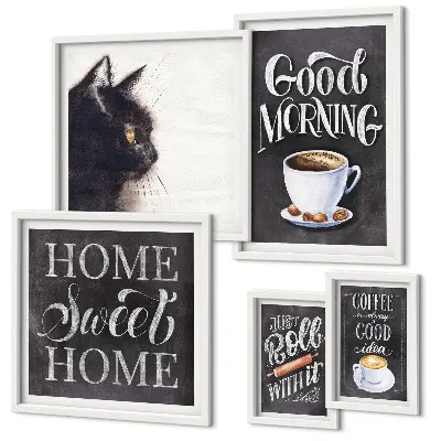Galeria de parede com slogans positivos sobre gatos e café