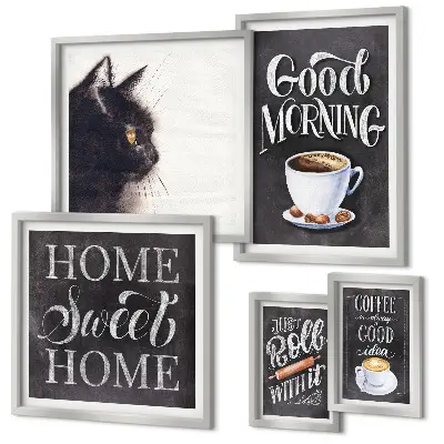 Galeria de parede com slogans positivos sobre gatos e café