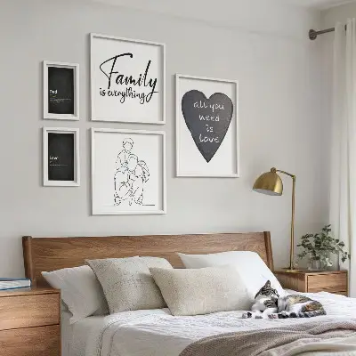 Conjunto de 5 quadros com moldura com tema de valores familiares, amor e proximidade