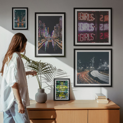 Conjunto de 5 quadros decorativos Cidade moderna à noite com néon