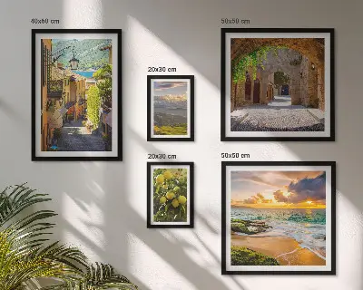 Conjunto de 5 quadros decorativos com tema de ruas e paisagens encantadoras