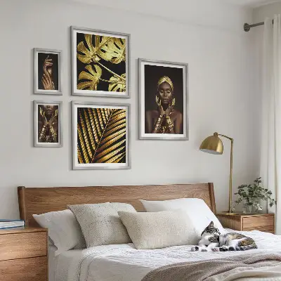 Galeria de parede retratos de mulheres em estilo glamoroso com temática natureza