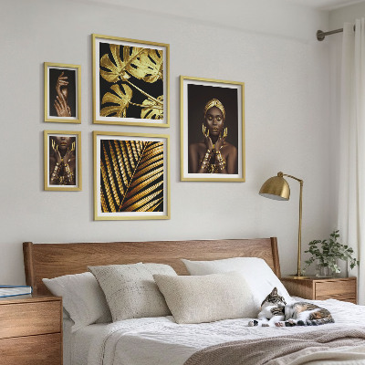Galeria de parede Retratos de mulheres em meio à natureza, em estilo glamoroso.