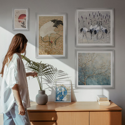 Galeria de parede Pinturas elegantes de pássaros na natureza.