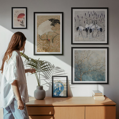 Galeria de parede Pinturas elegantes de pássaros na natureza.