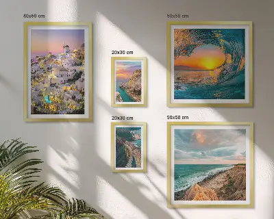 Conjunto de 5 quadros com moldura com estampas de paisagens litorâneas e praias