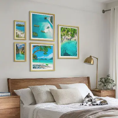 Conjunto de 5 quadros decorativos com tema de praias tropicais e águas paradisíacas