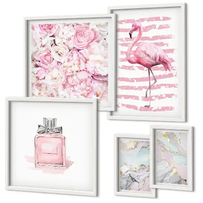 Galeria de parede com detalhes elegantes em rosa e flores de flamingo