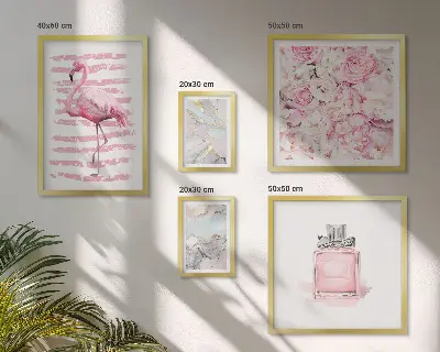 Galeria de parede com detalhes elegantes em rosa e flores de flamingo