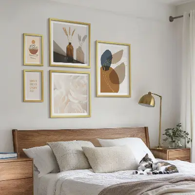 Conjunto de 5 quadros decorativos com estampas de plantas em estilo boho
