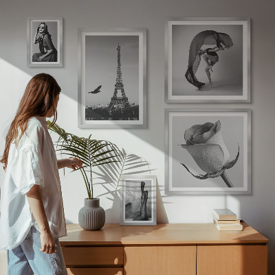 Conjunto de 5 quadros com moldura Elegante Paris em preto e branco