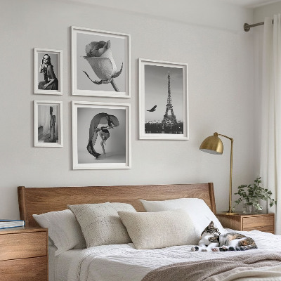 Conjunto de 5 quadros com moldura Elegante Paris em preto e branco