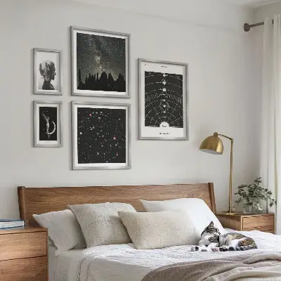 Conjunto de 5 quadros decorativos com tema de inspirações cósmicas da galáxia