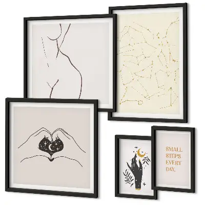 Galeria de parede com motivos espaciais minimalistas