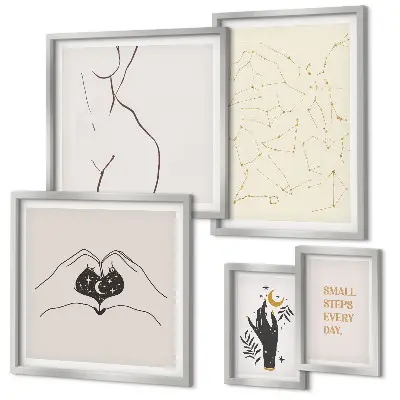 Galeria de parede com motivos espaciais minimalistas