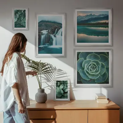 Galeria de parede com plantas verdes, cachoeiras e natureza