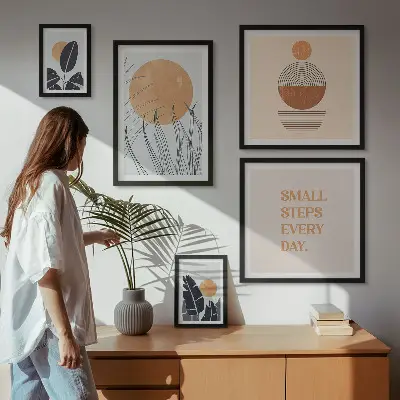 Conjunto de 5 quadros com moldura com estampas gráficas de plantas