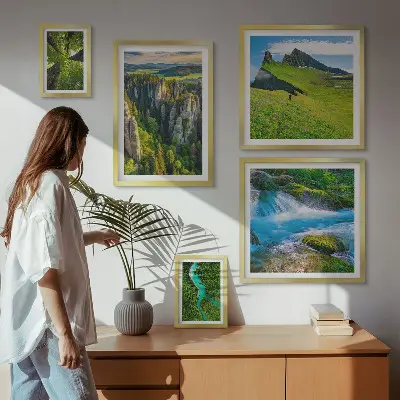 Conjunto de 5 quadros decorativos com paisagens de montanhas, rios e florestas