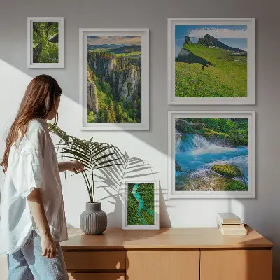 Conjunto de 5 quadros decorativos com paisagens de montanhas, rios e florestas