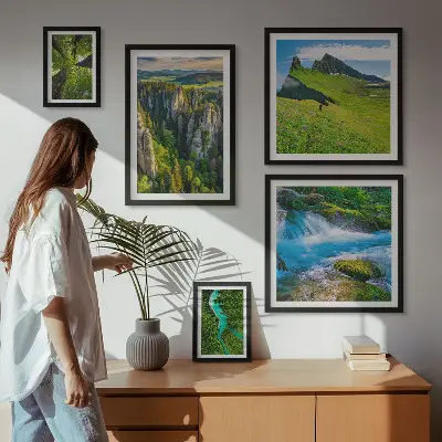 Conjunto de 5 quadros decorativos com paisagens de montanhas, rios e florestas