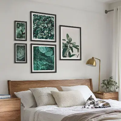Galeria de quadros para parede com motivos de folhas verdes