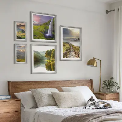 Conjunto de 5 quadros com moldura de paisagens com cachoeiras e montanhas