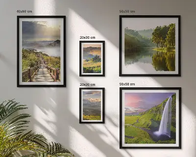 Conjunto de 5 quadros com moldura de paisagens com cachoeiras e montanhas