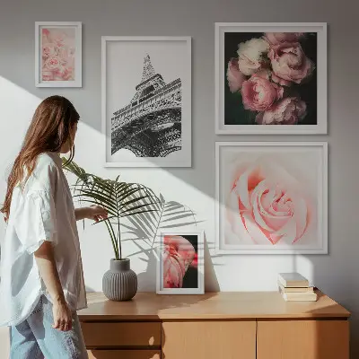 Conjunto de 5 quadros com moldura com tema rosas e Torre Eiffel
