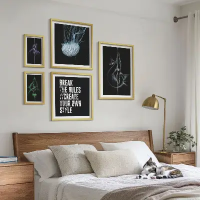 Conjunto de 5 quadros decorativos com motivos criativos abstratos