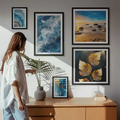 Conjunto de 5 quadros decorativos com paisagens azuis abstratas