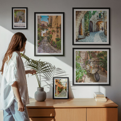Parede galeria de quadros Ruas encantadoras com flores