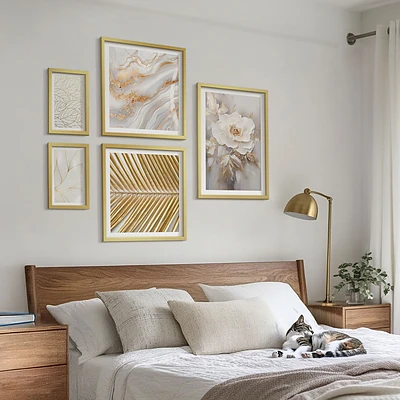 Conjunto de 5 quadros decorativos com motivos florais elegantes