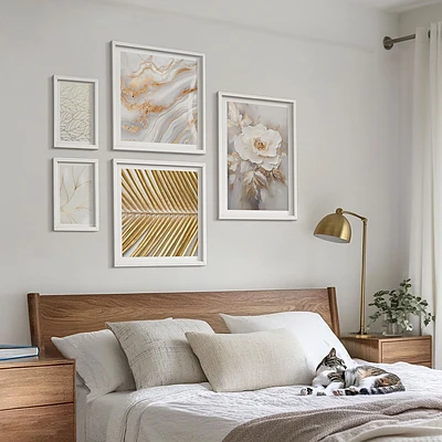 Conjunto de 5 quadros decorativos com motivos florais elegantes