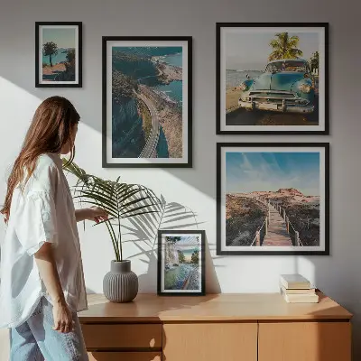 Conjunto de 5 quadros com moldura com estampas de paisagens, viagens, carros e natureza