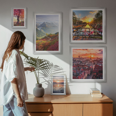 Conjunto de 5 quadros com moldura vistas da natureza urbana nas montanhas